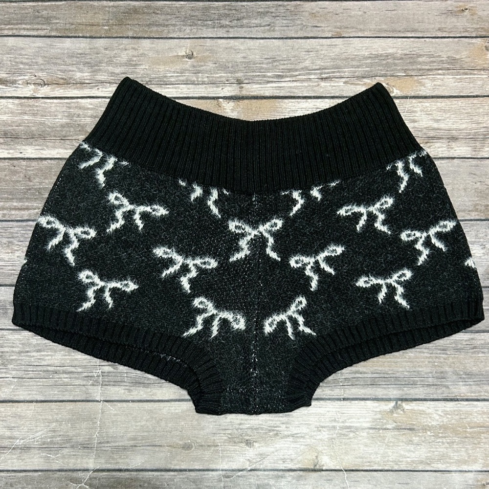 Out From Under Black Ivory Cozy Up Fuzzy Eyelash Knit Sweater Bows Shorts Medium